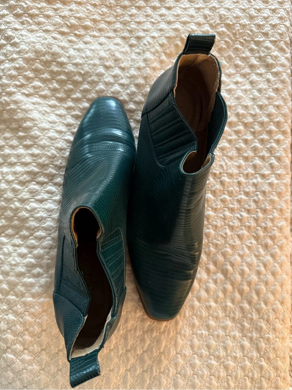 Like New New Direction Green Lizard Texture Booties - Women's Ankle Boots